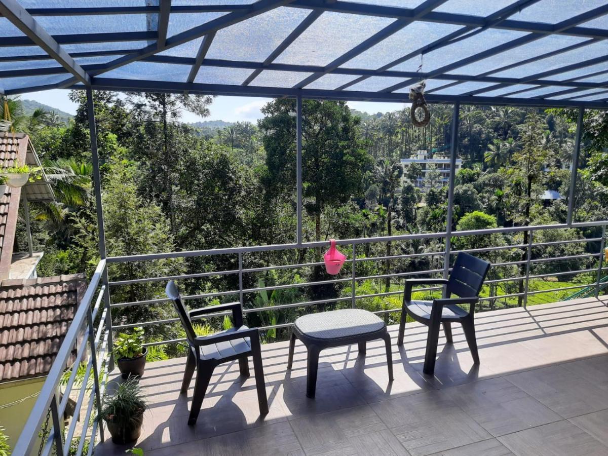 Letstay Vythiri Hill Palace Kültér fotó