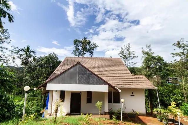 Letstay Vythiri Hill Palace Szoba fotó